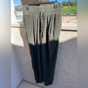 Nike everyday modern high waisted jogger